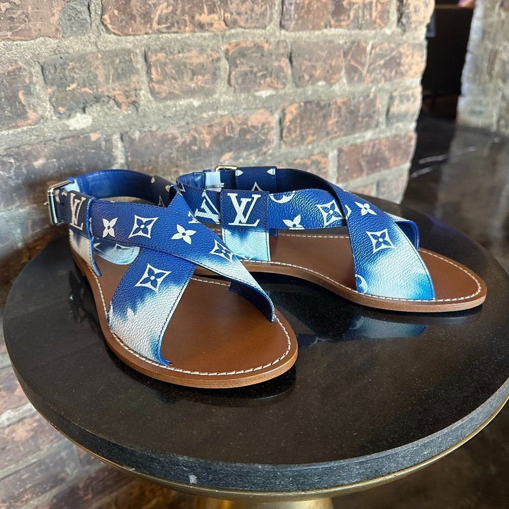 Louis Vuitton 38 Blue Escale Palma Flat Sandals